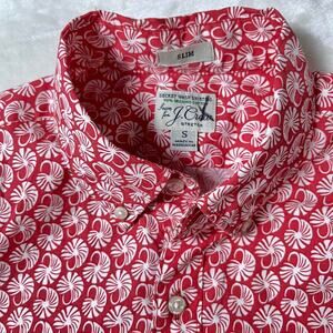 J Crew Button Up All Over Print Slim Mens Small Shells AOP Summer Beach Poolside